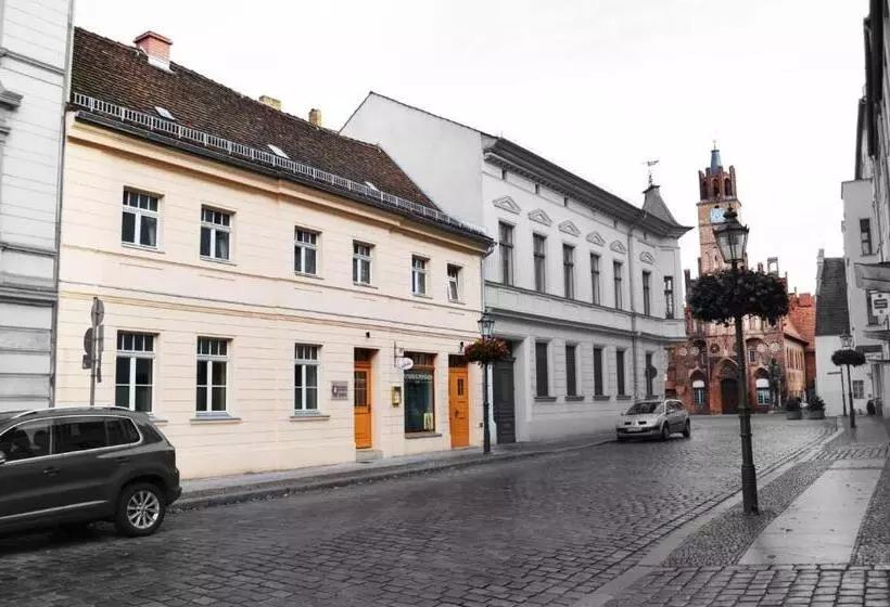 Rathaus Pension 1685