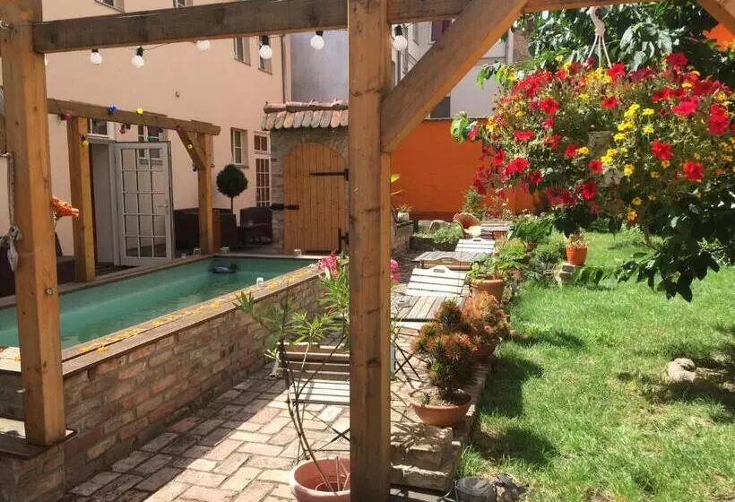 Rathaus Pension 1685