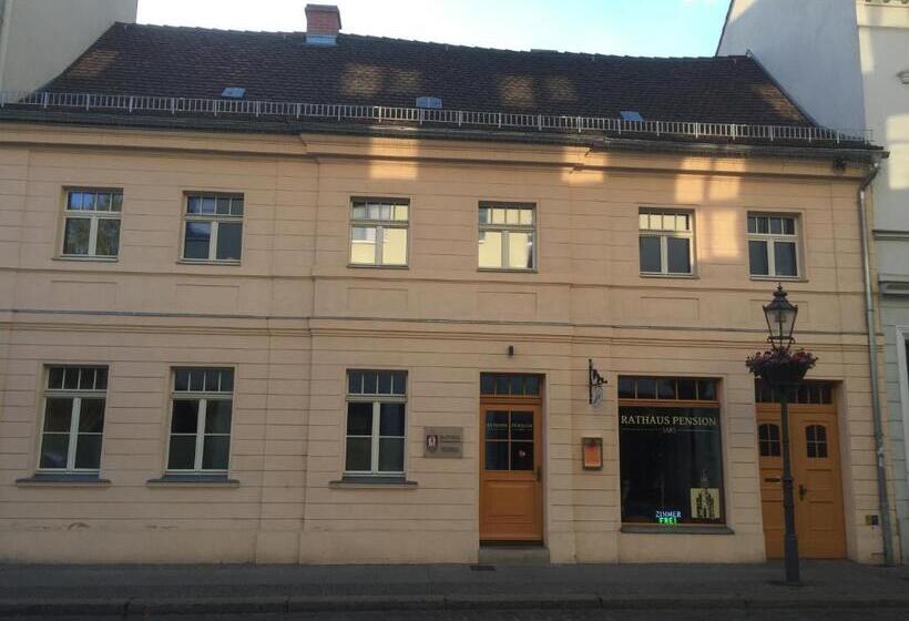 Rathaus Pension 1685