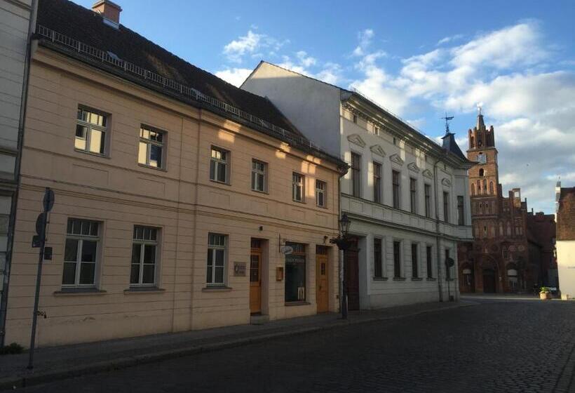 Rathaus Pension 1685