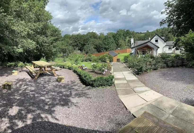 ベッドアンドブレックファースト Tig Lammax