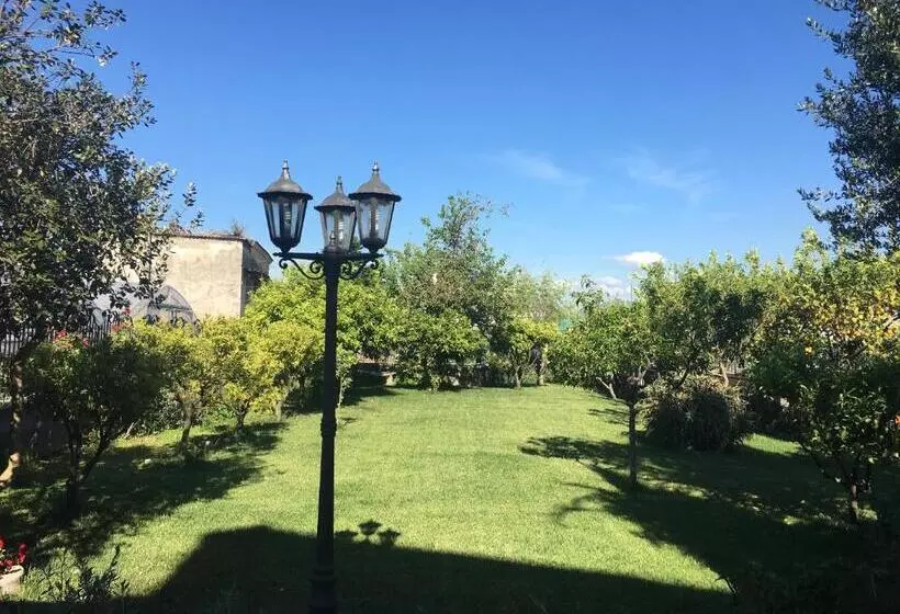 Aamiaismajoitus (B&B) Villa Charme