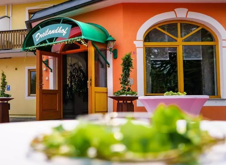ホテル Dreilandhof