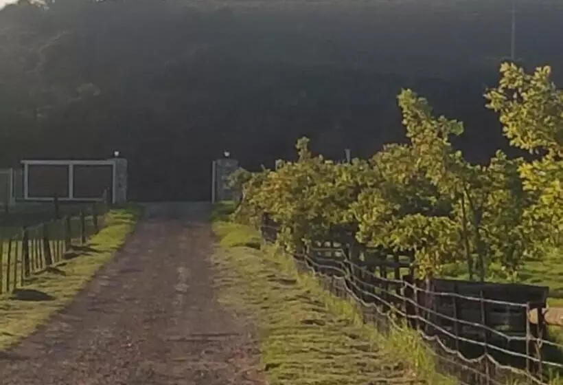 ホテル Lalani B&b/self Catering Cottages