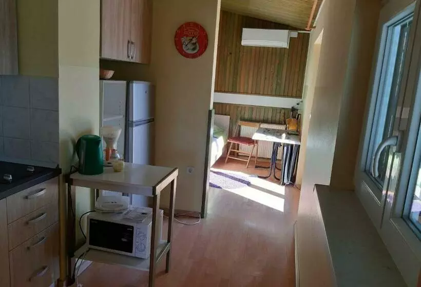 پانسیون Apartments And Rooms Knez