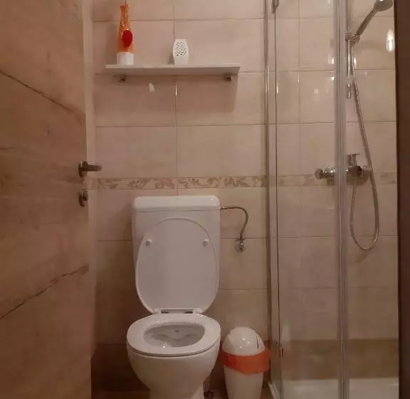 پانسیون Apartments And Rooms Knez