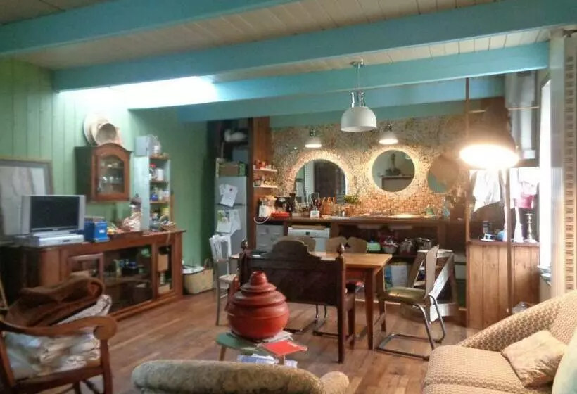 Majatalo Les Couleurs De L Eau