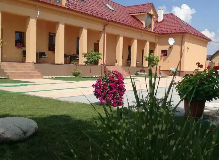 Majatalo Vila Mária Rapovce