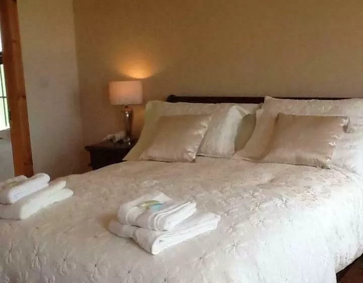 Aamiaismajoitus (B&B) Clonoughter Heights