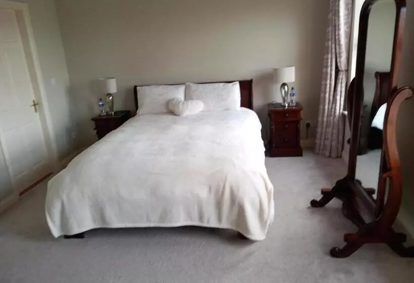 Aamiaismajoitus (B&B) Clonoughter Heights