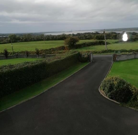 민박 Clonoughter Heights