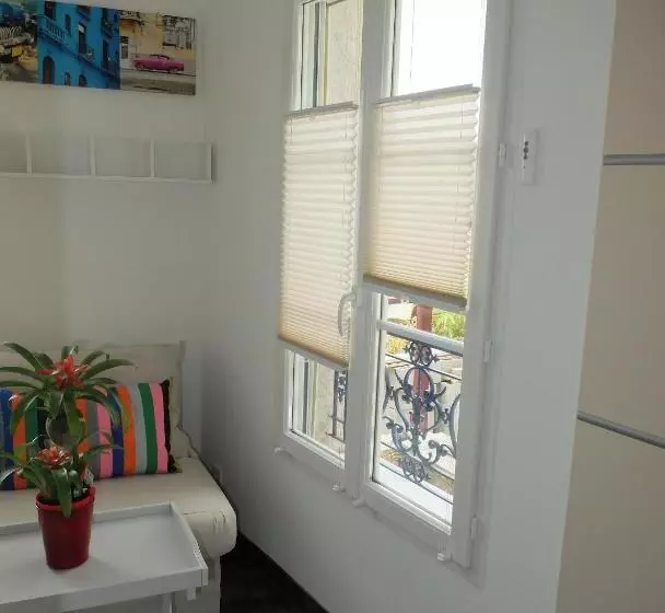 Aamiaismajoitus (B&B) La Cadanise, Suite étoilée