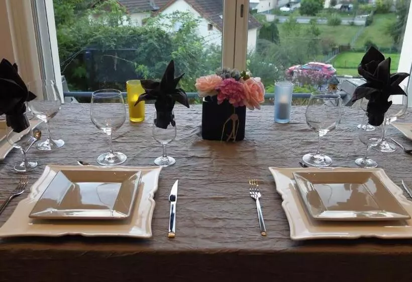 Aamiaismajoitus (B&B) La Cadanise, Suite étoilée