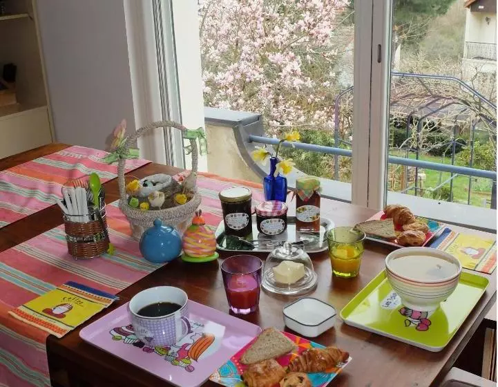 Aamiaismajoitus (B&B) La Cadanise, Suite étoilée