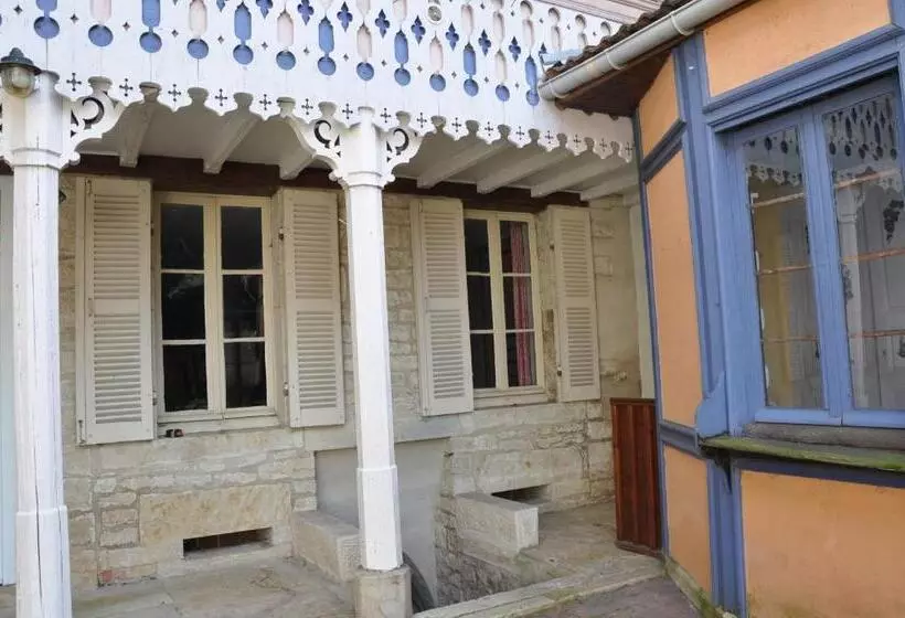 Aamiaismajoitus (B&B) Les Charmilles