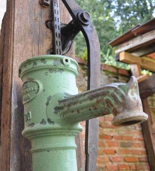 مبيت وإفطار Les Charmilles