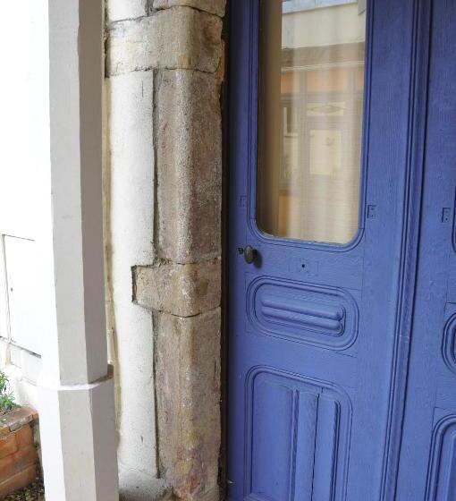 مبيت وإفطار Les Charmilles