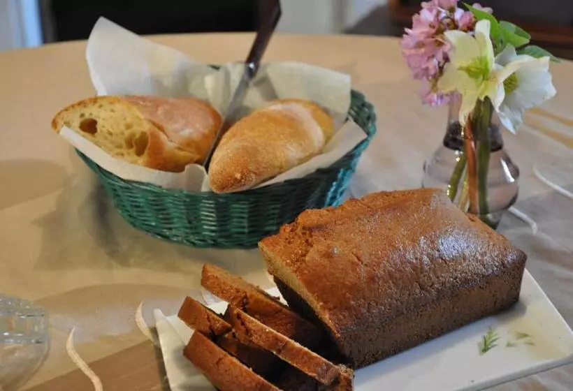 Aamiaismajoitus (B&B) Les Charmilles