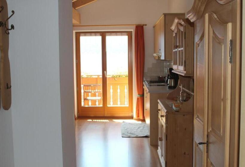 Отель Aussermairhof