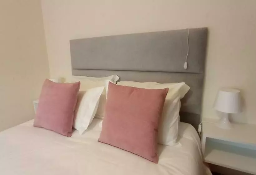 Majatalo Beira Rio Do Gerês