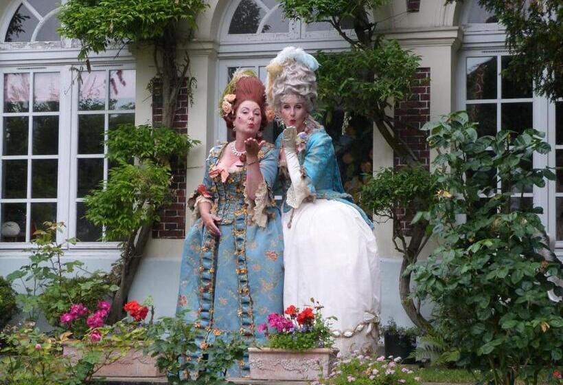 بنسيون L Orangerie White Palacio