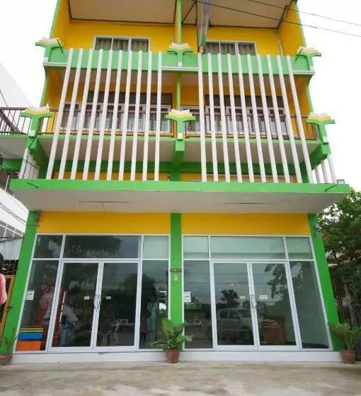 پانسیون Phoonsab Hostel