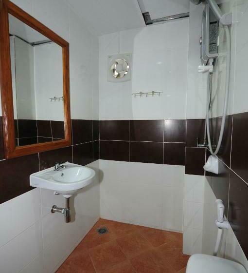 پانسیون Phoonsab Hostel