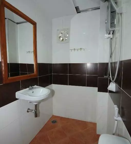 پانسیون Phoonsab Hostel