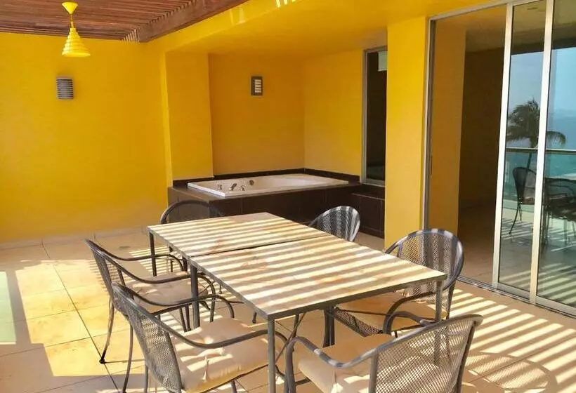 Andressa Mia Apartments