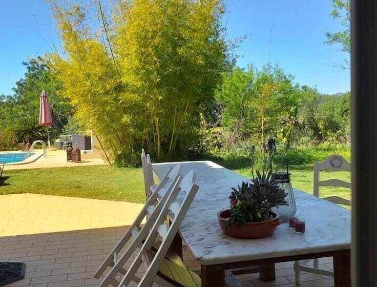 تختخواب و صبحانه Casa Dos Ventos