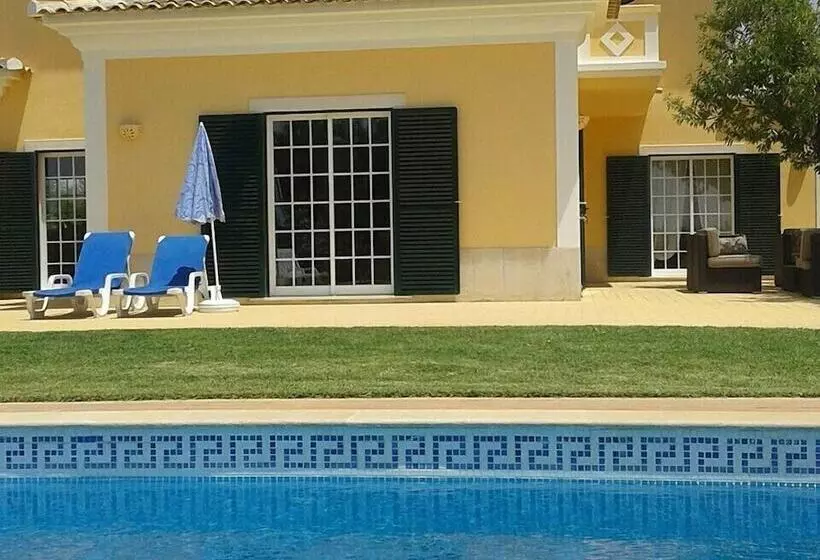 تختخواب و صبحانه Casa Dos Ventos
