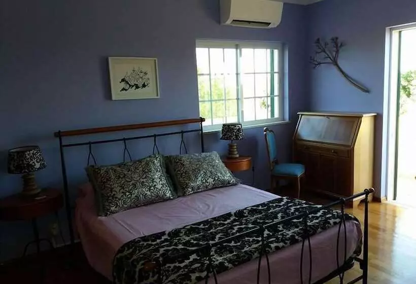 تختخواب و صبحانه Casa Dos Ventos