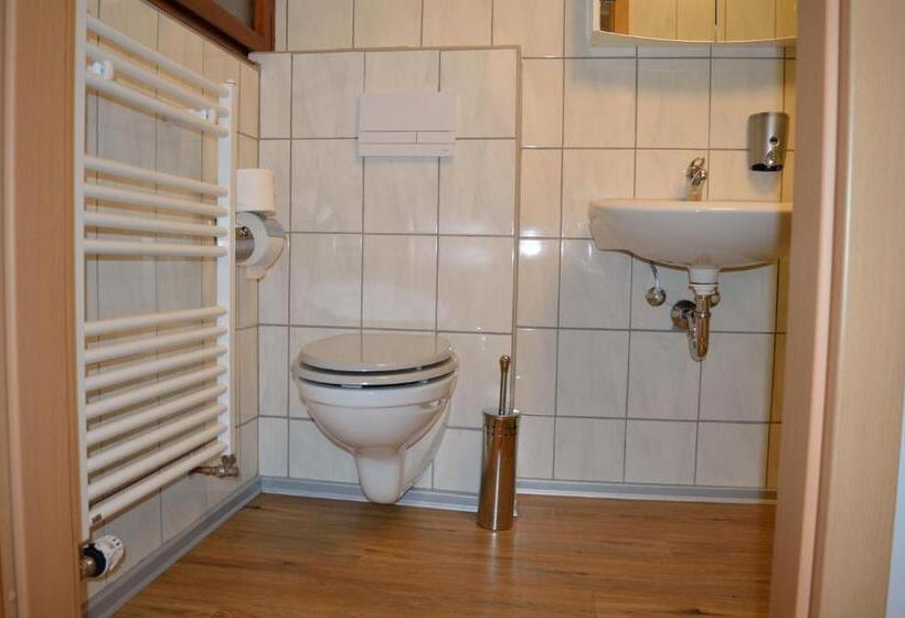 住宿加早餐  Franky House Am Nürburgring