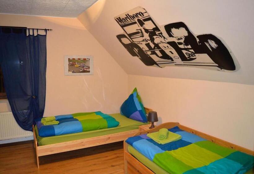 住宿加早餐  Franky House Am Nürburgring