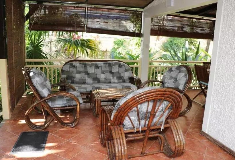 پانسیون Villa Soleil D’été