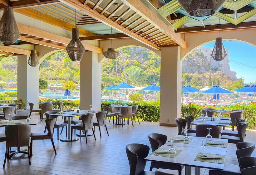 בית מלון כפרי Atrium Platinum Resort & Spa