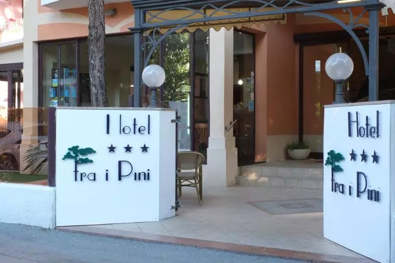 هتل Fra I Pini