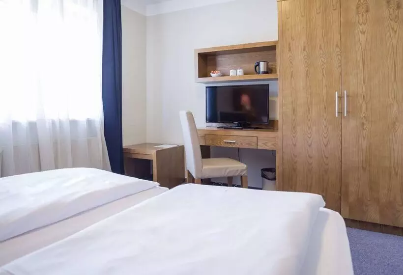 酒店 Königstein Kiel By Tulip Inn