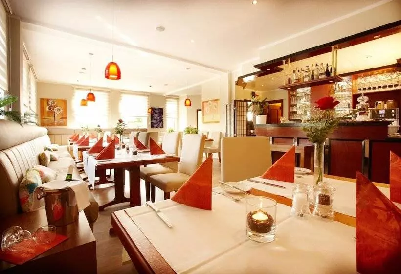 酒店 Königstein Kiel By Tulip Inn