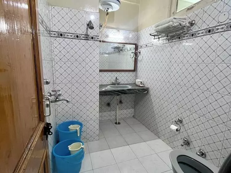 בית מלון כפרי Kumar S