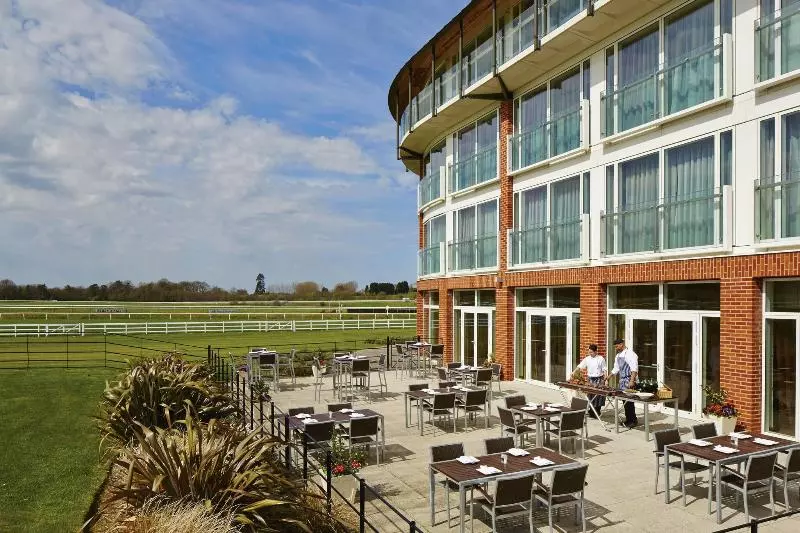 Lingfield Park Marriott Hotel & Country Club