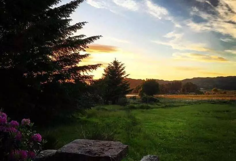 בית מלון כפרי Loch Shiel