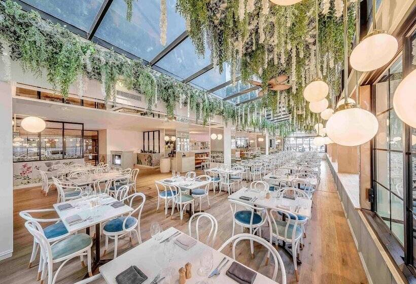 בית מלון כפרי Mercure Brisbane King George Square