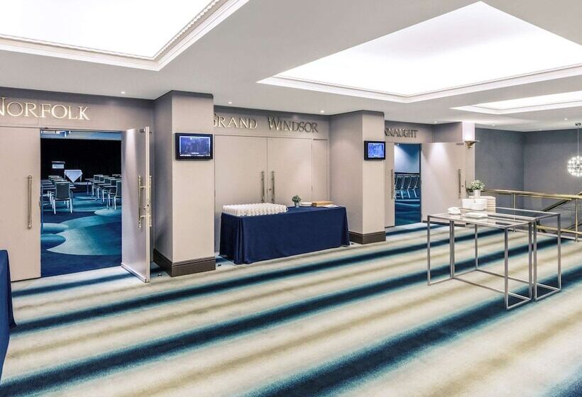 בית מלון כפרי Mercure Brisbane King George Square