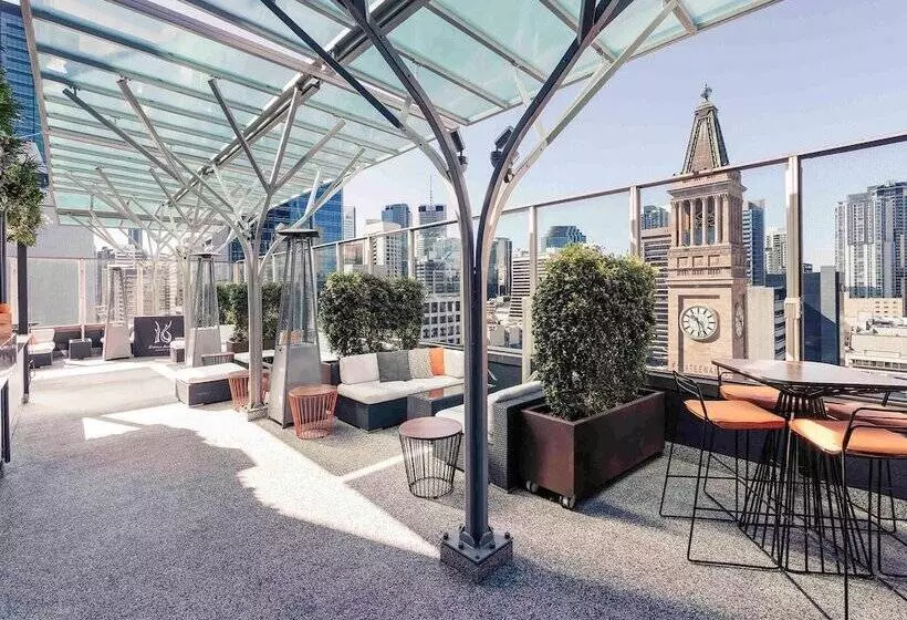 Отель Mercure Brisbane King George Square