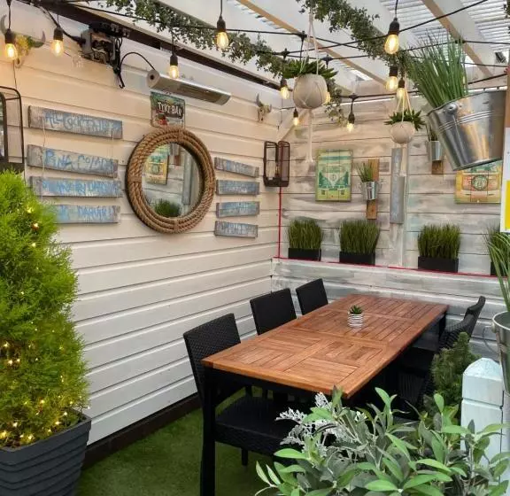 酒店 Molesworth Arms