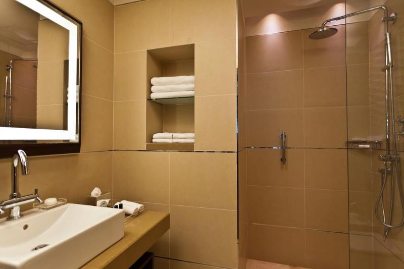 ホテル Renaissance Tlemcen