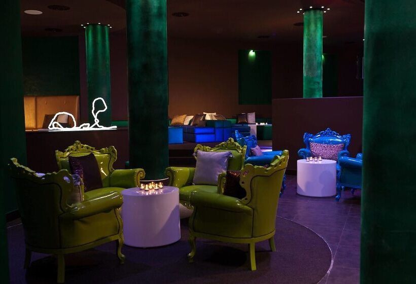 ホテル Renaissance Tlemcen