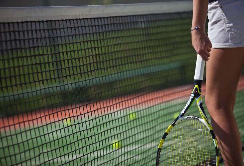 ホテル Renaissance Tlemcen