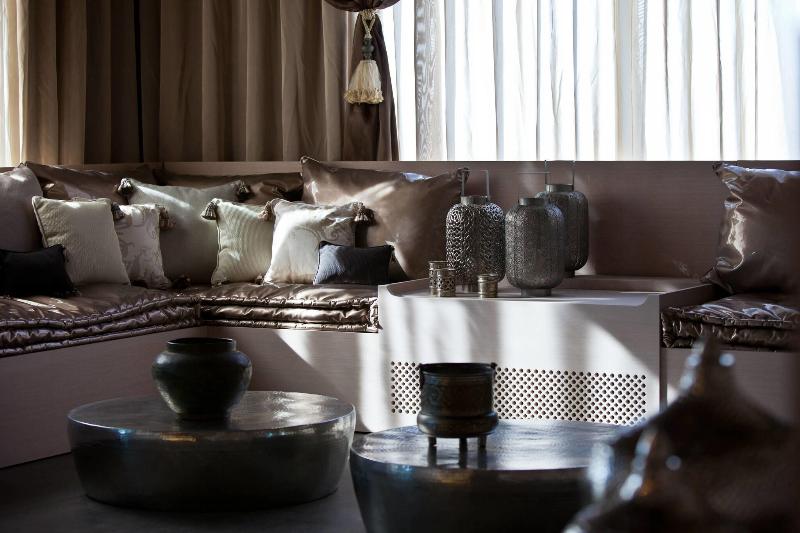 ホテル Renaissance Tlemcen